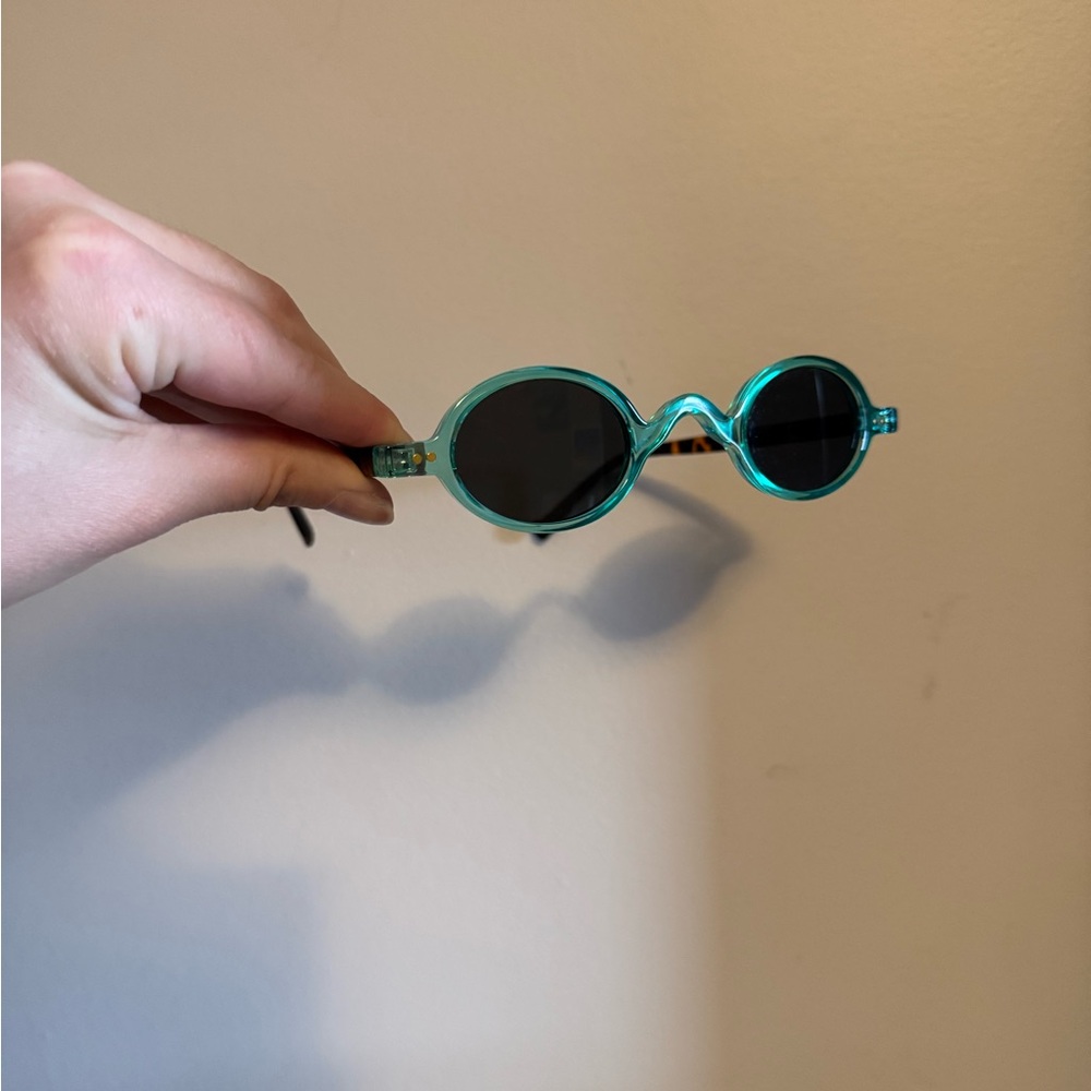 Stylish Teal Sunglasses for Women